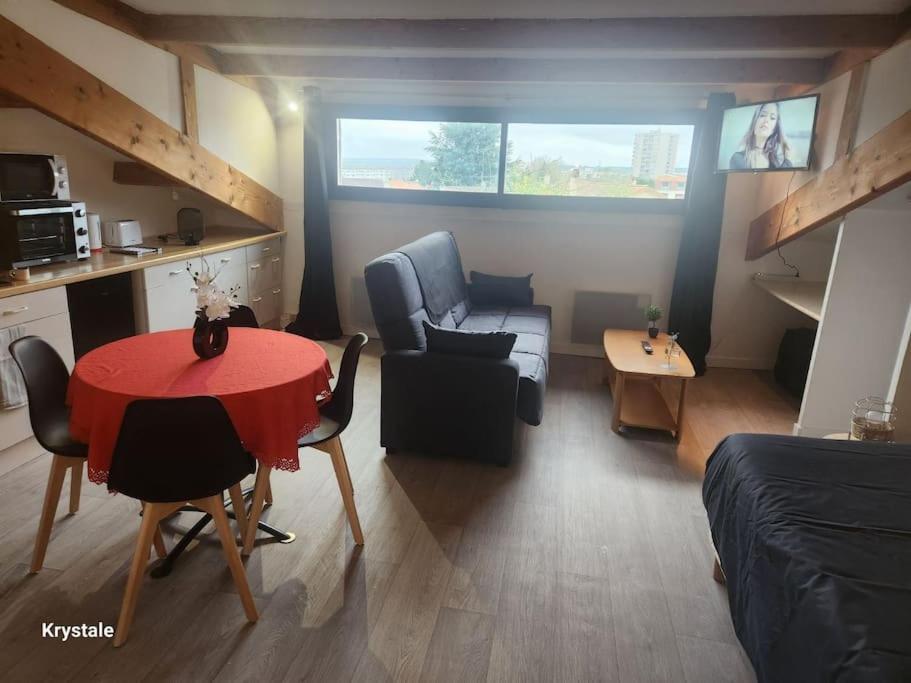 Studio Proche Centre-Ville Cholet Dış mekan fotoğraf